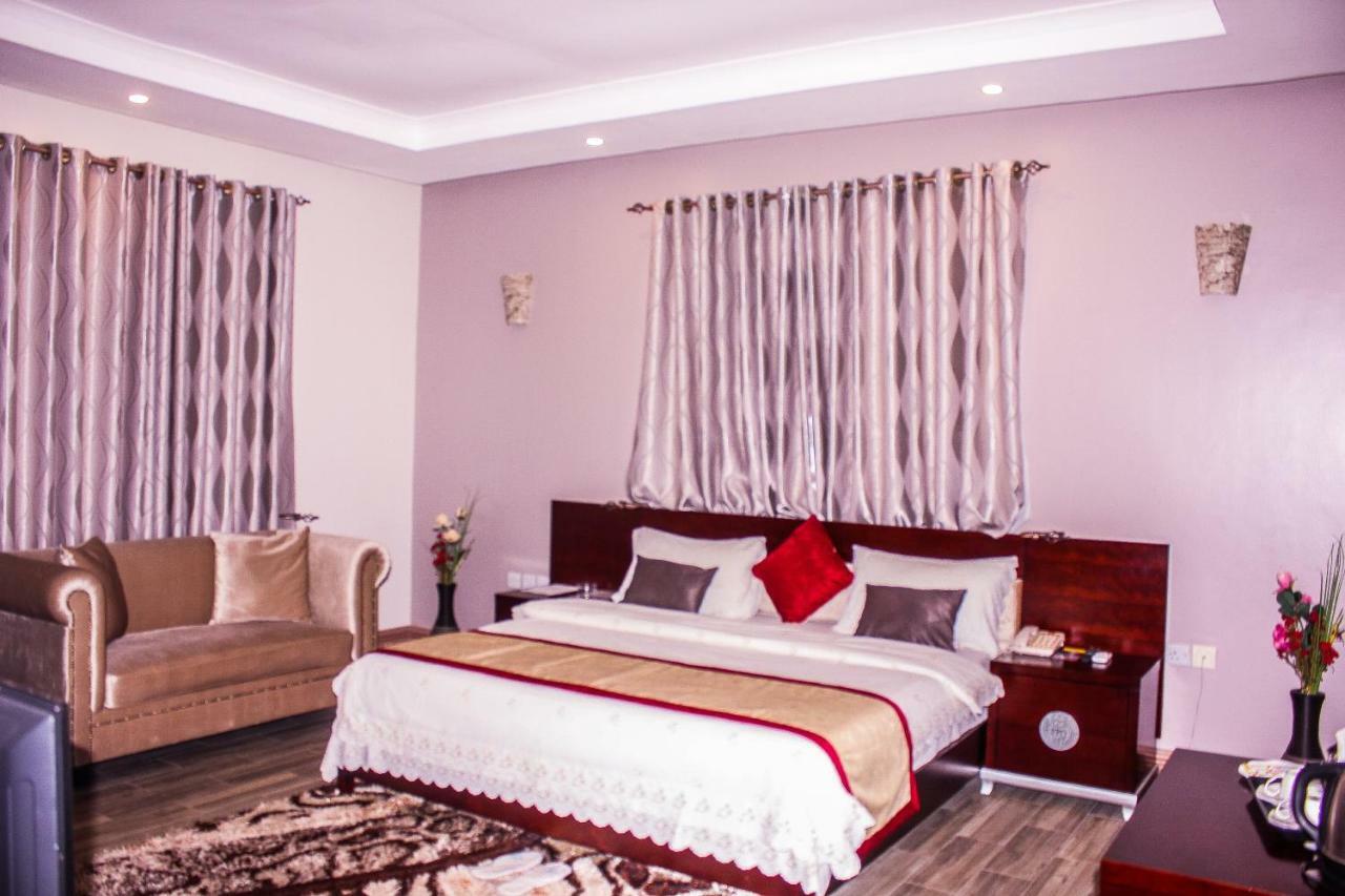 Sea View Beach Resort Lindi Bagian luar foto